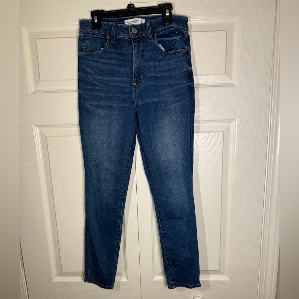 Abercrombie & Fitch Women’s The Super Skinny Ankle High Rise Denim Jeans - Picture 1 of 5